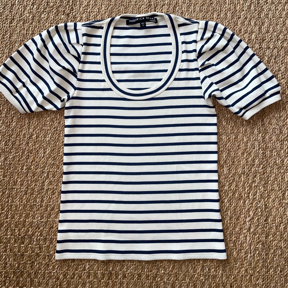 VERONICA BEARD. Striped Puff Sleeve Top. Navy & White. Size: XS.